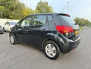 Used 2011 Kia Venga 1 Black - Interior and Exterior details 5