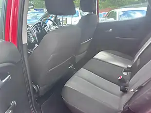 Used 2011 Kia Venga 2 Red - Interior and Exterior details 11