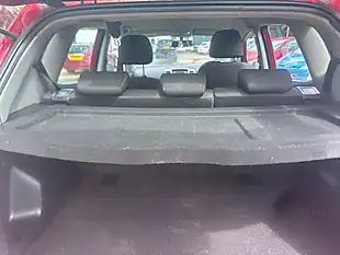 Used 2011 Kia Venga 2 Red - Interior and Exterior details 12