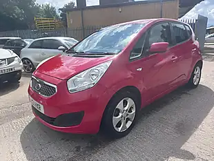 Used 2011 Kia Venga 2 Red - Interior and Exterior details 7