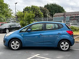 Used 2011 Kia Venga Blue - Interior and Exterior details 6