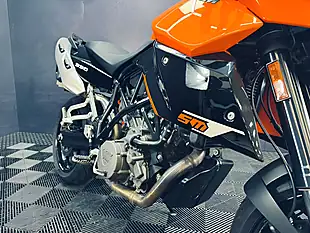 Used 2011 Ktm 990 Supermoto T Orange - Interior and Exterior details 10