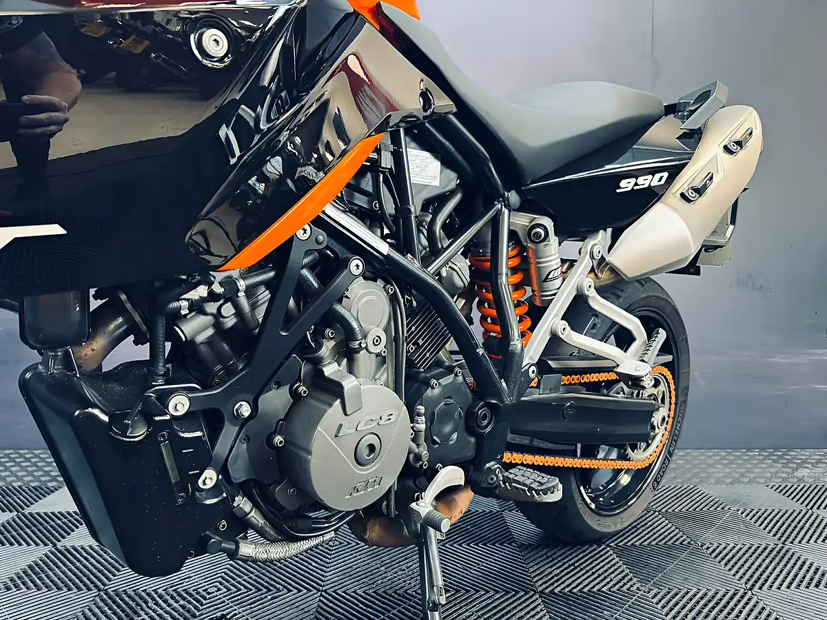 Used 2011 Ktm 990 Supermoto T Orange - Interior and Exterior details 11