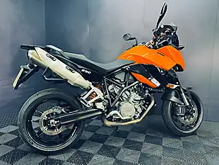 Used 2011 Ktm 990 Supermoto T Orange - Interior and Exterior details 12