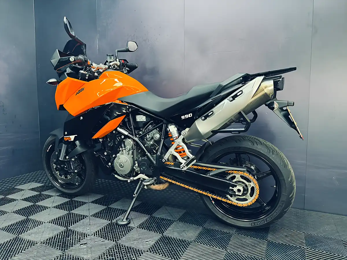 Used 2011 Ktm 990 Supermoto T Orange - Interior and Exterior details 14
