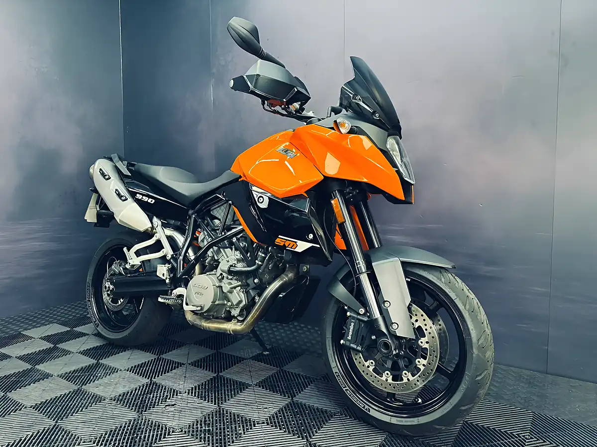 Used 2011 Ktm 990 Supermoto T Orange - Interior and Exterior details 4