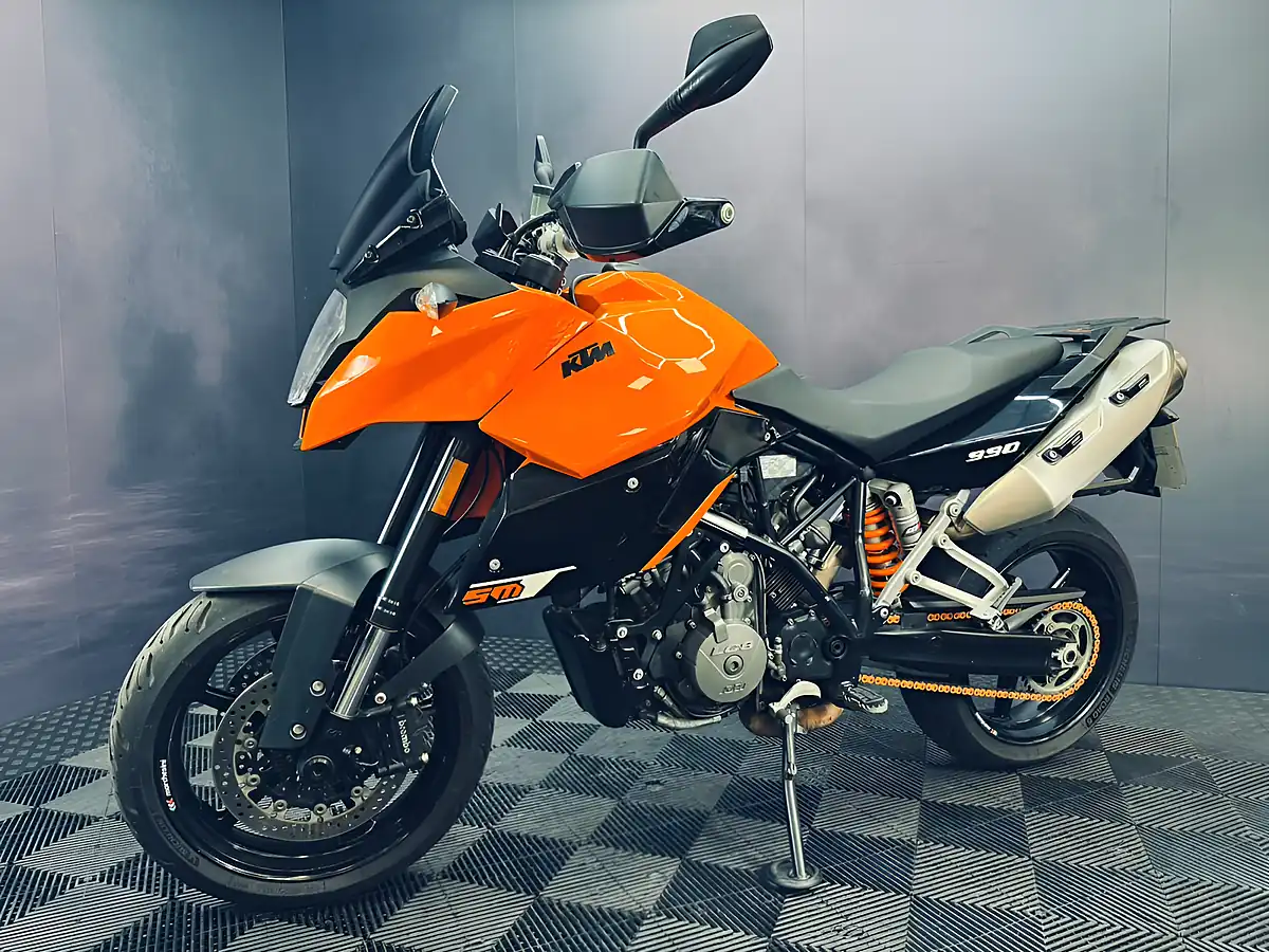 Used 2011 Ktm 990 Supermoto T Orange - Interior and Exterior details 5