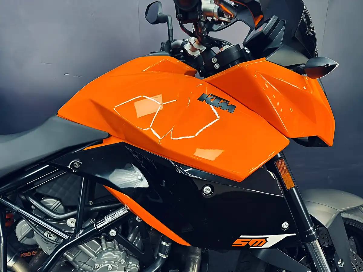 Used 2011 Ktm 990 Supermoto T Orange - Interior and Exterior details 6