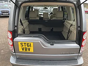 Used 2011 Land Rover Discovery 4 Hse Grey - Interior and Exterior details 10