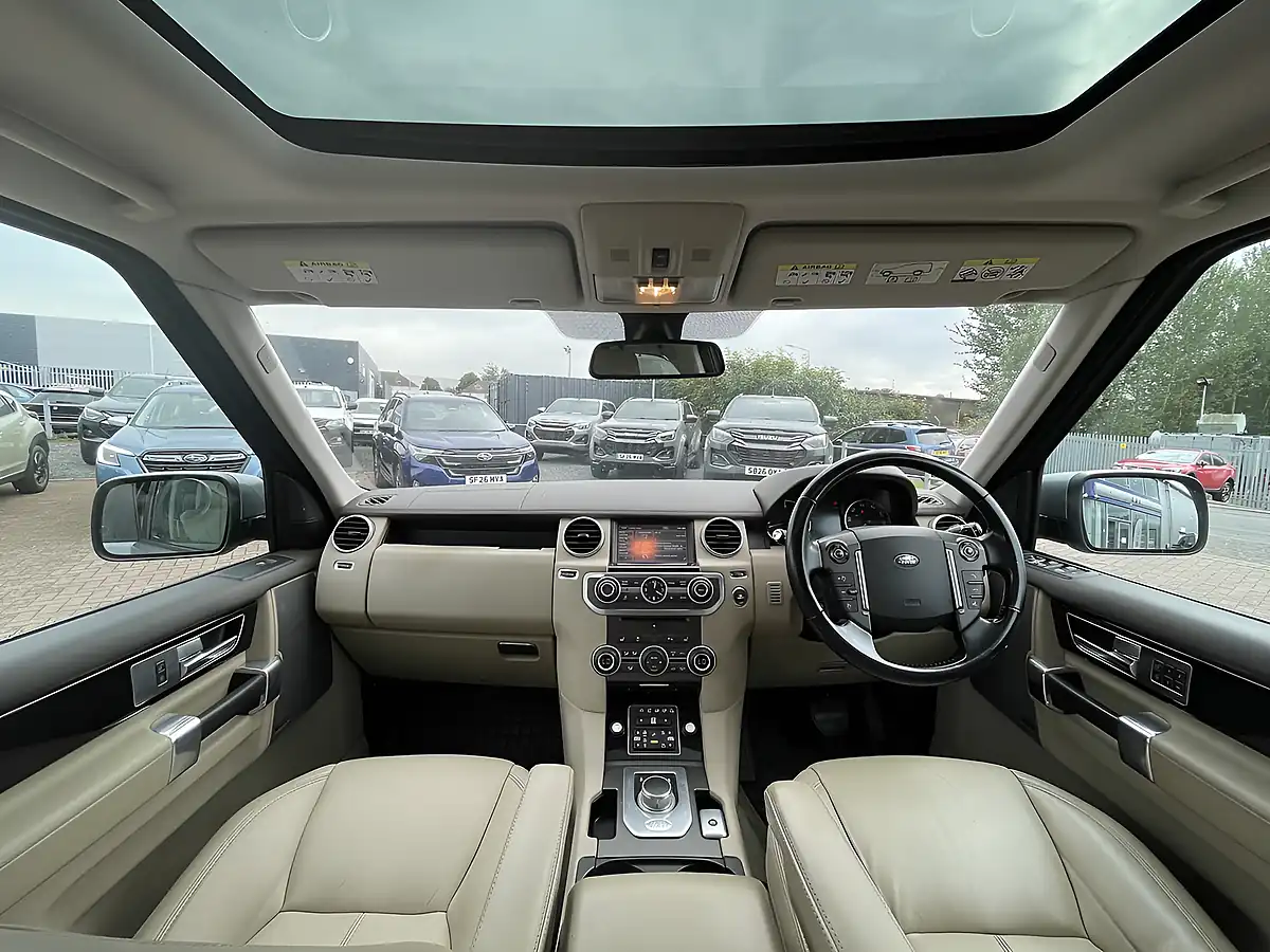 Used 2011 Land Rover Discovery 4 Hse Grey - Interior and Exterior details 15