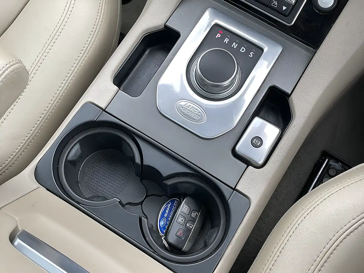 Used 2011 Land Rover Discovery 4 Hse Grey - Interior and Exterior details 19
