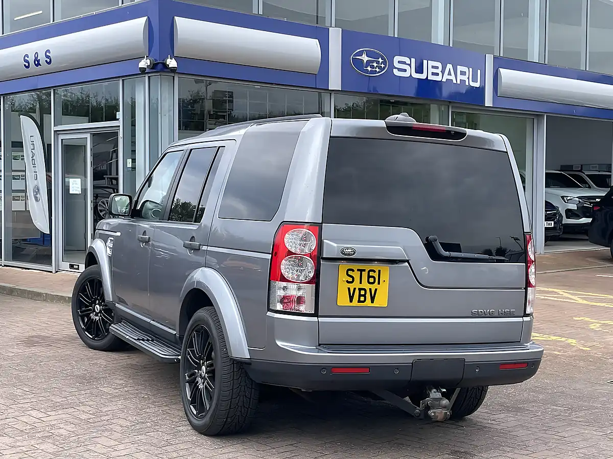 Used 2011 Land Rover Discovery 4 Hse Grey - Interior and Exterior details 7