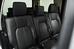 Used 2011 Land Rover Discovery 4 Hse Silver - Interior and Exterior details 13