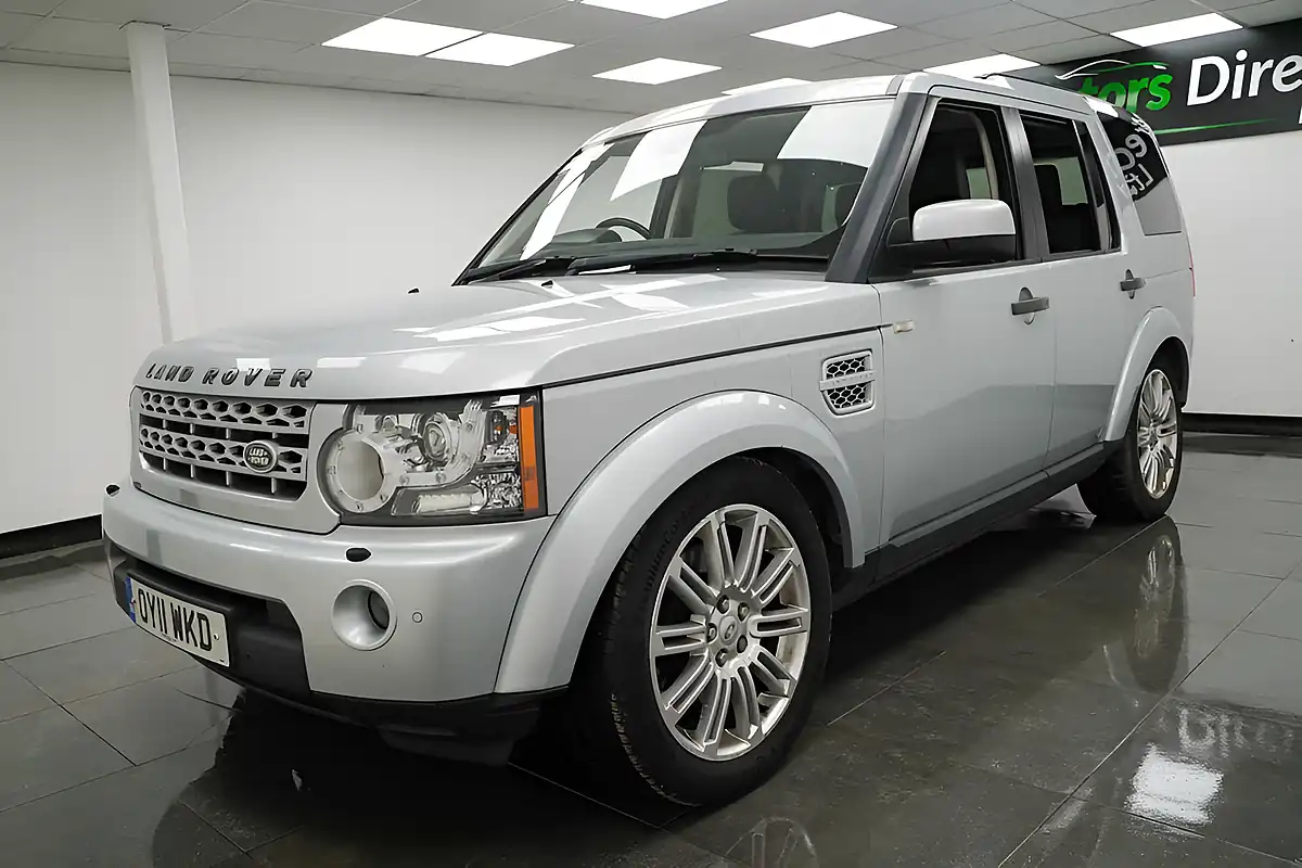 Used 2011 Land Rover Discovery 4 Hse Silver - Interior and Exterior details 7