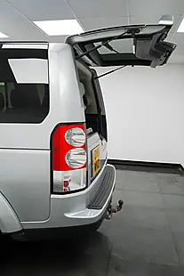 Used 2011 Land Rover Discovery 4 Hse Silver - Interior and Exterior details 8