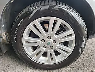 Used 2011 Land Rover Discovery 4 Xs Grey - Interior and Exterior details 19