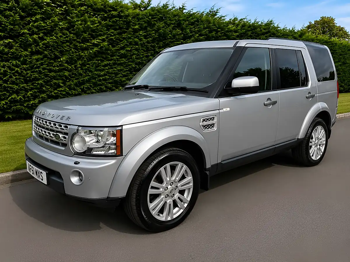 Used 2011 Land Rover Discovery 4 Xs Grey - Interior and Exterior details 5
