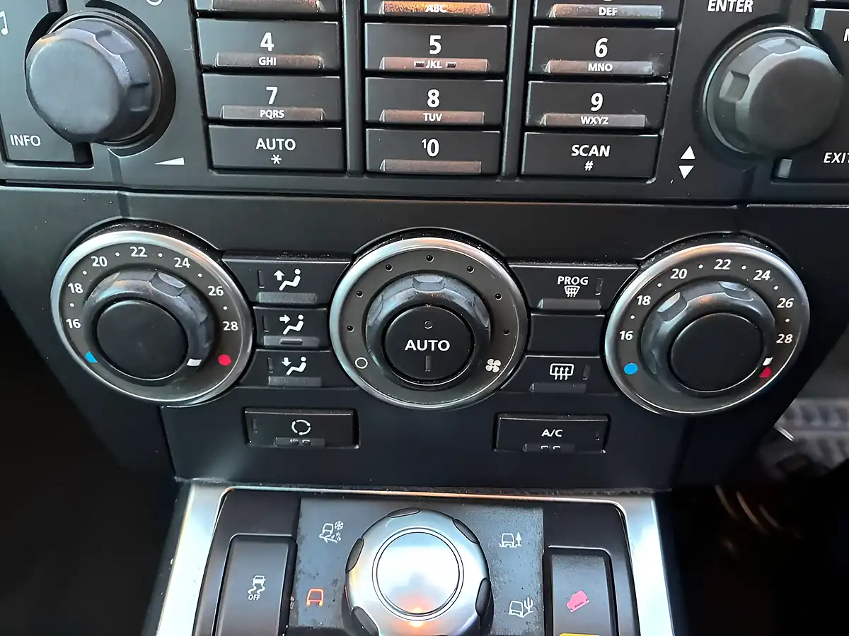Used 2011 Land Rover Freelander 2 Gs Black - Interior and Exterior details 13