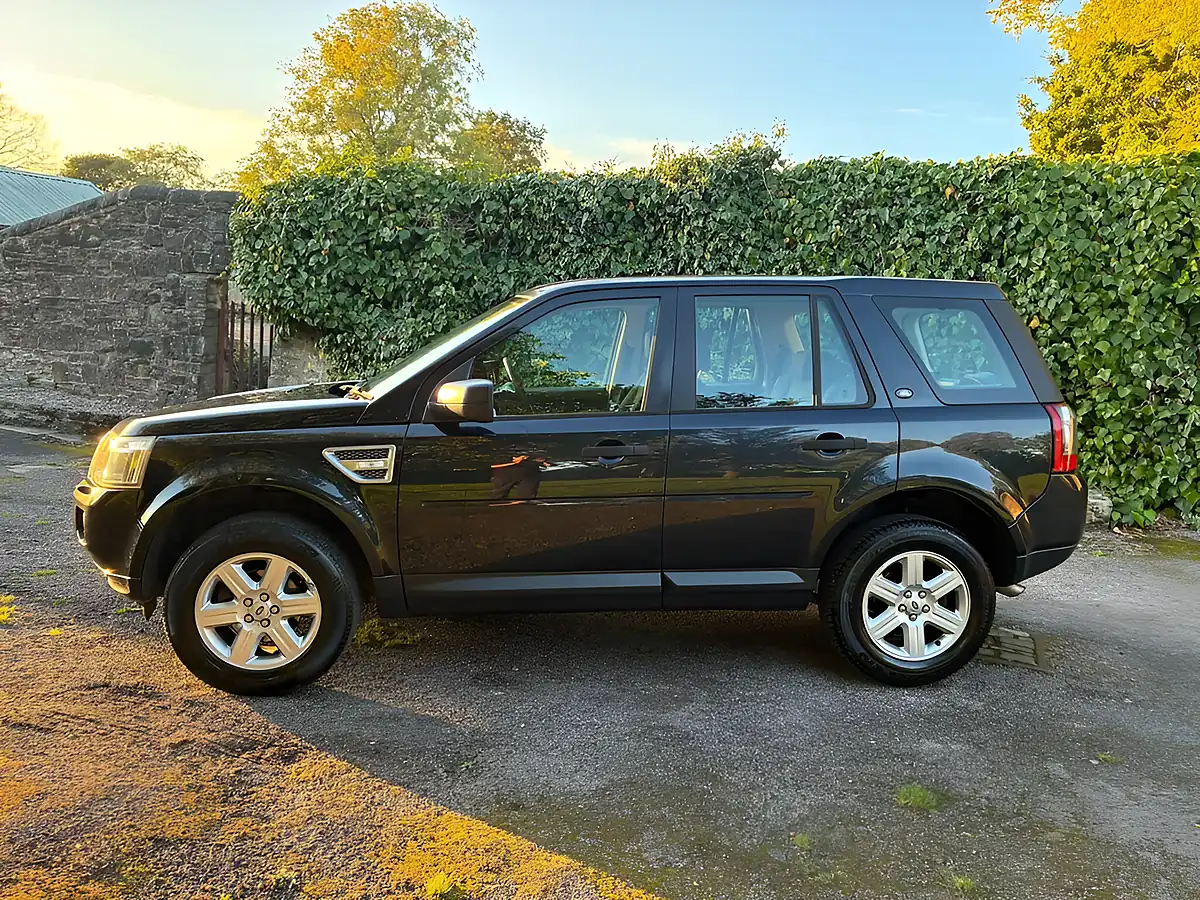 Used 2011 Land Rover Freelander 2 Gs Black - Interior and Exterior details 16