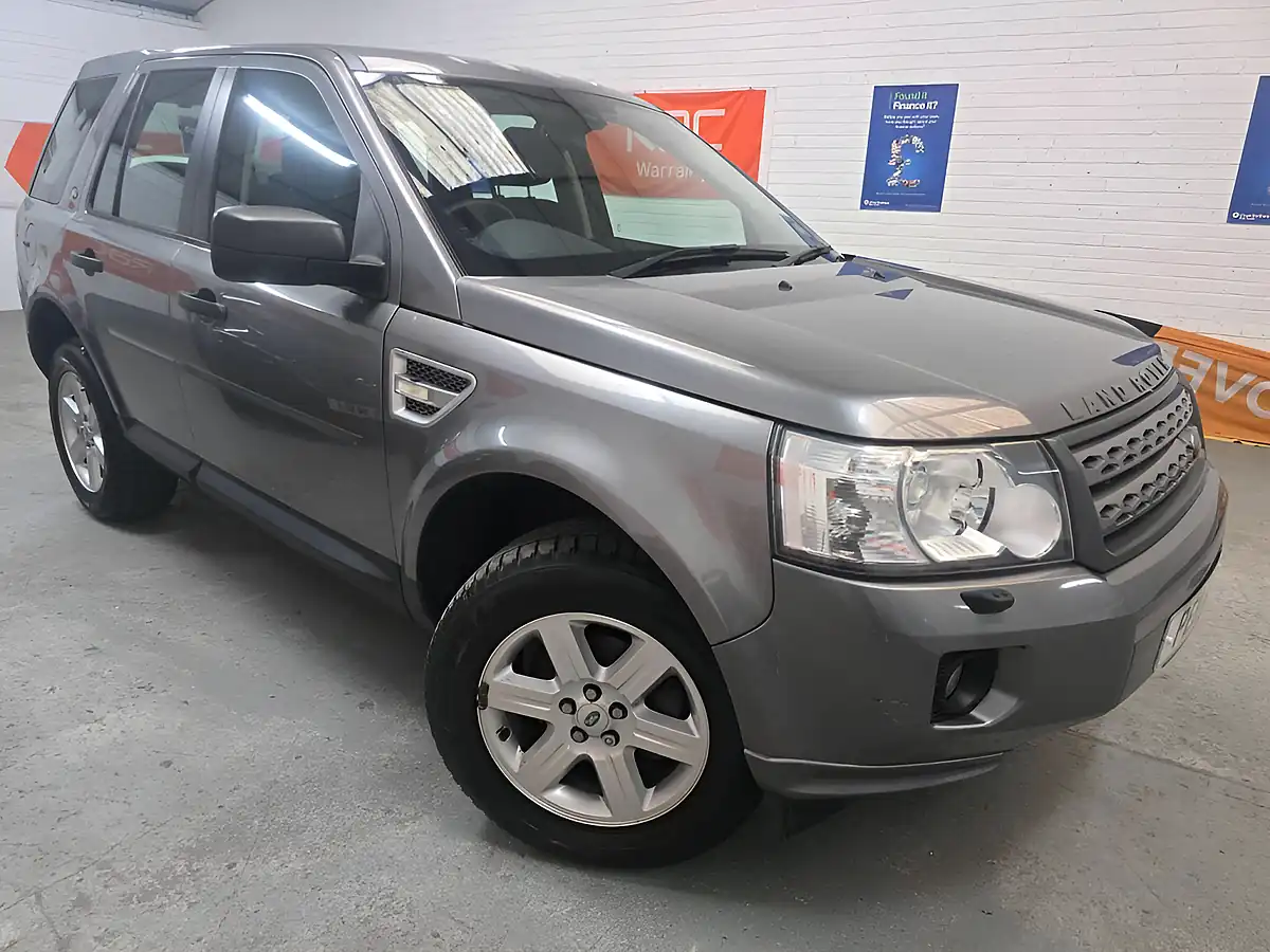 Used 2011 Land Rover Freelander 2 Gs Grey - Front View