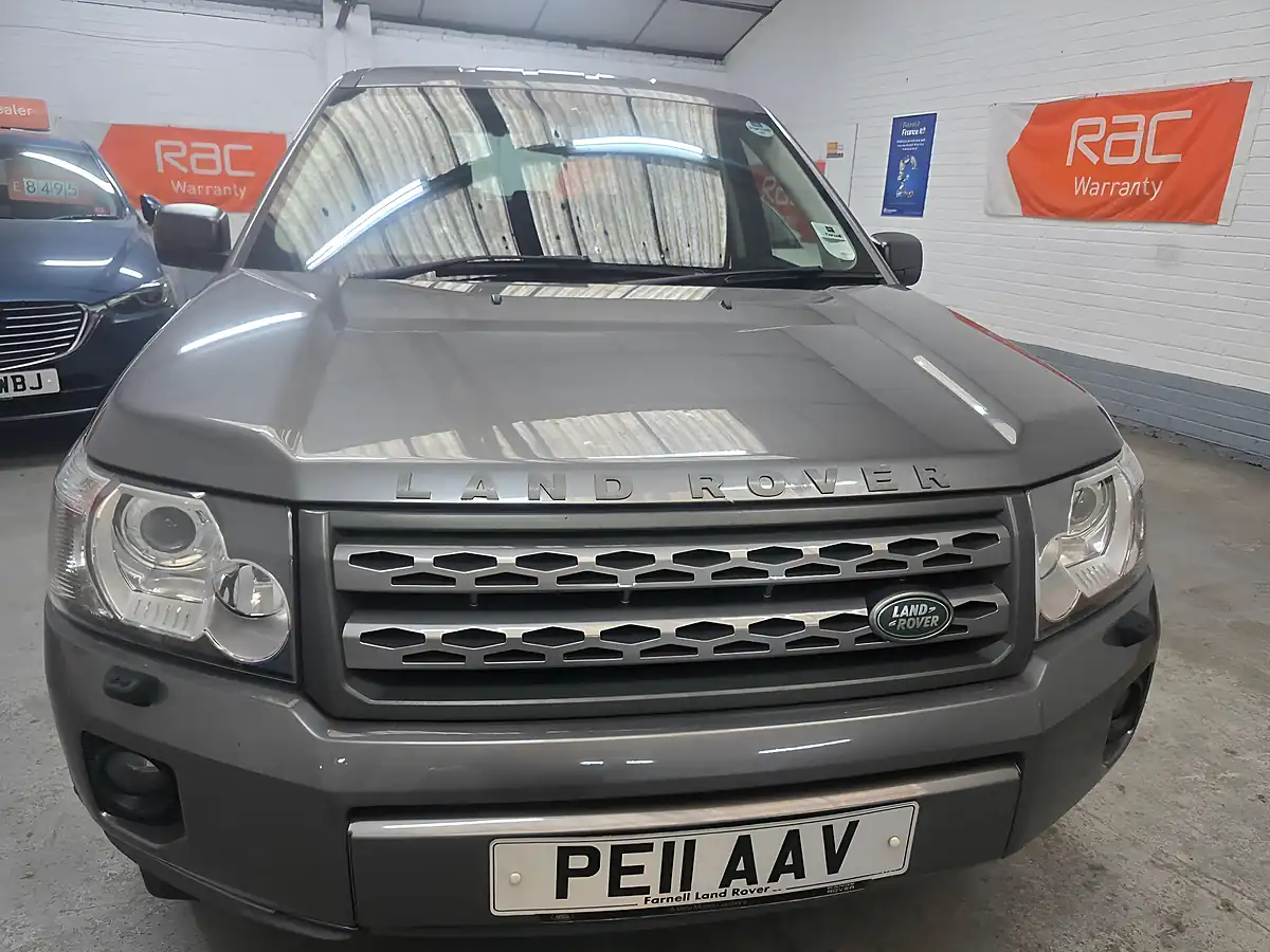 Used 2011 Land Rover Freelander 2 Gs Grey - Interior and Exterior details 2