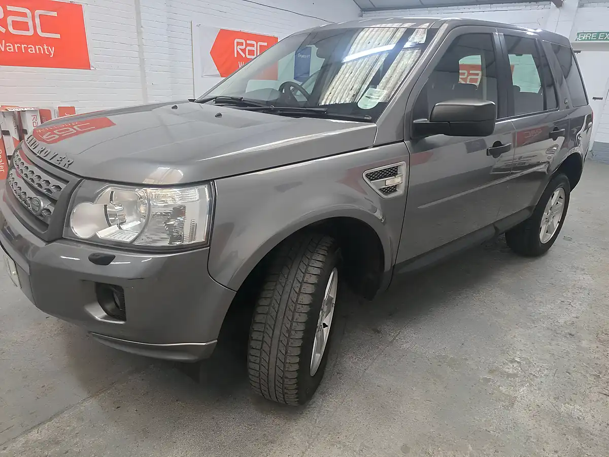 Used 2011 Land Rover Freelander 2 Gs Grey - Interior and Exterior details 3