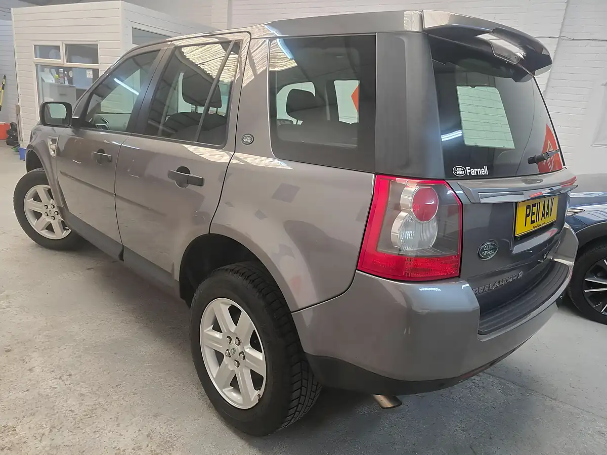 Used 2011 Land Rover Freelander 2 Gs Grey - Interior and Exterior details 6