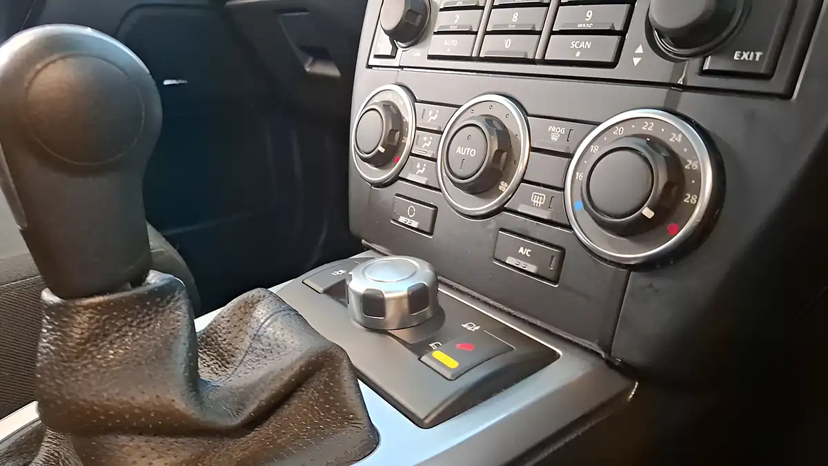 Used 2011 Land Rover Freelander 2 Gs Grey - Interior and Exterior details 13