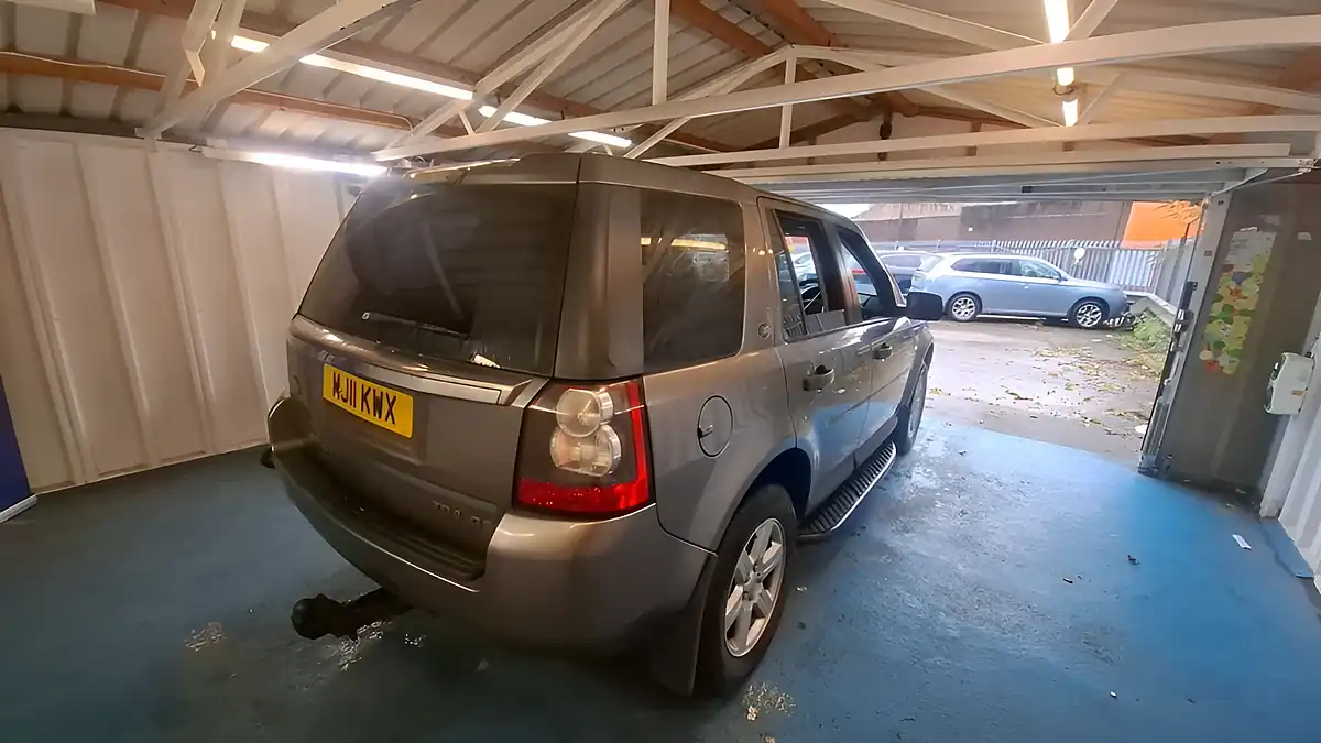 Used 2011 Land Rover Freelander 2 Gs Grey - Interior and Exterior details 15