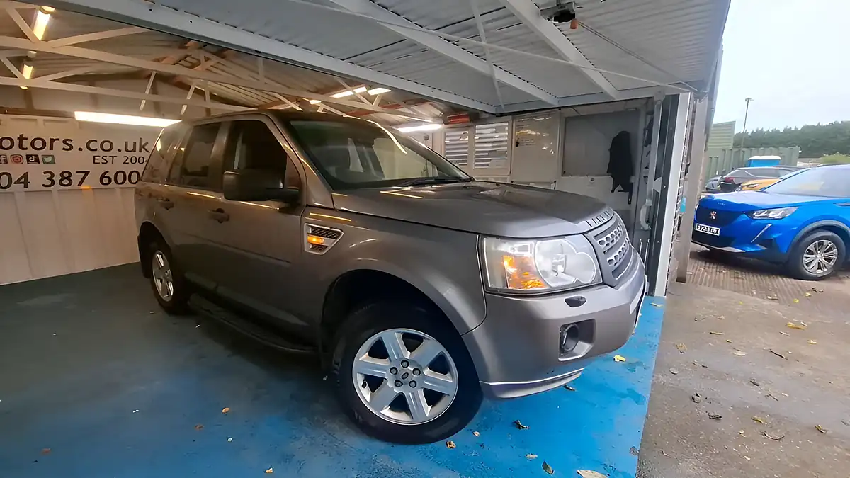 Used 2011 Land Rover Freelander 2 Gs Grey - Interior and Exterior details 5
