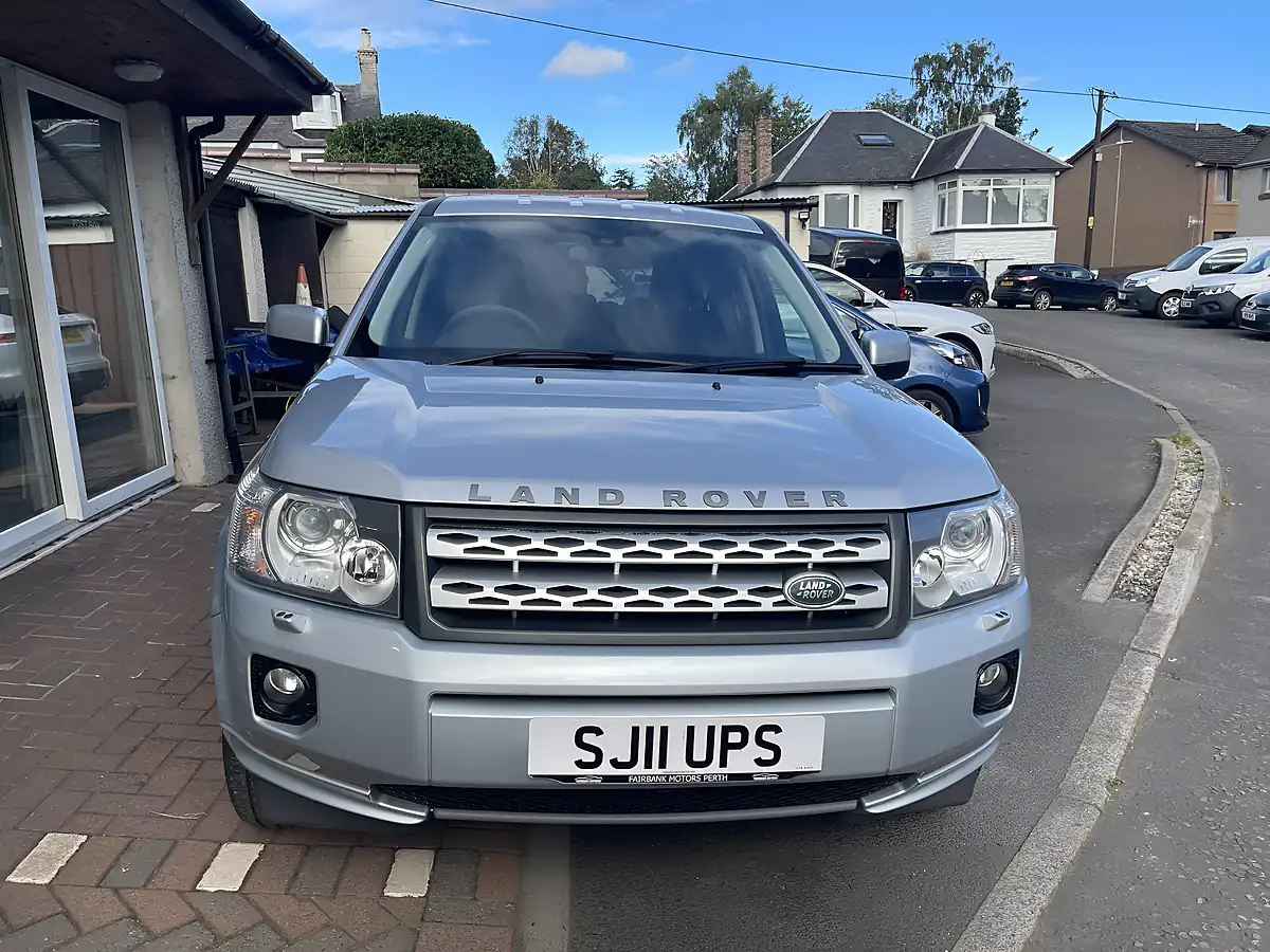Used 2011 Land Rover Freelander 2 Gs Silver - Interior and Exterior details 4