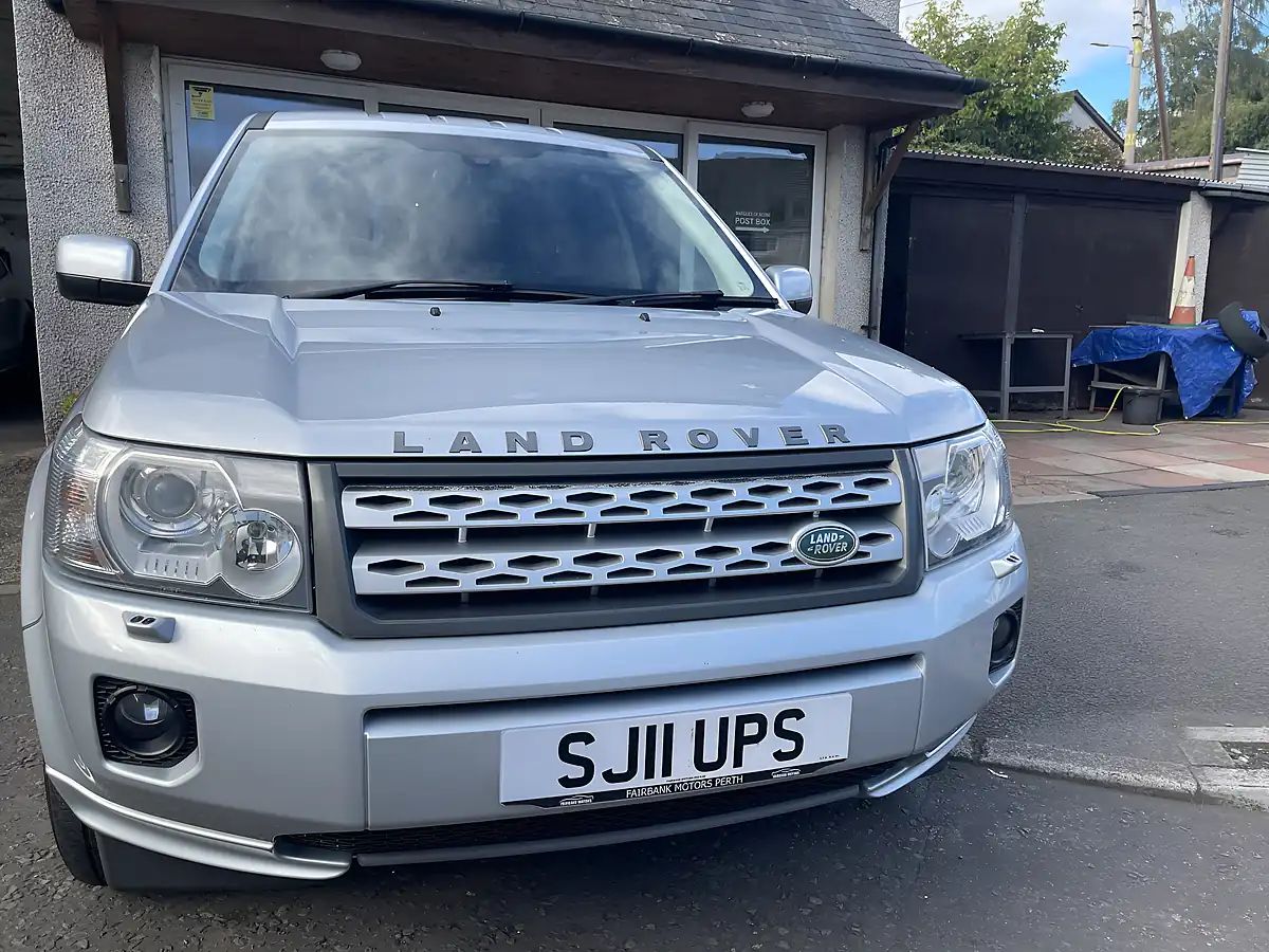Used 2011 Land Rover Freelander 2 Gs Silver - Interior and Exterior details 6