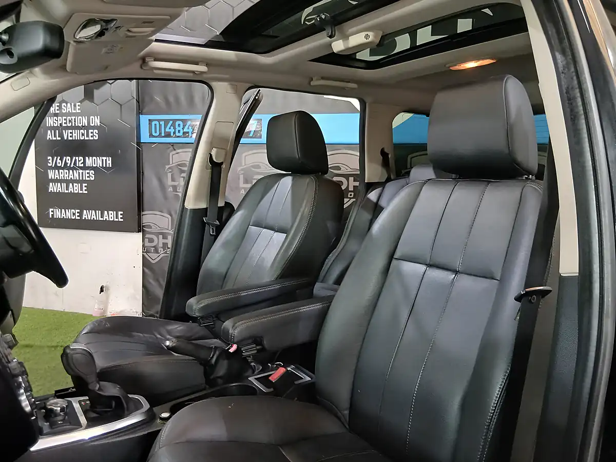 Used 2011 Land Rover Freelander 2 Hse Black - Interior and Exterior details 10