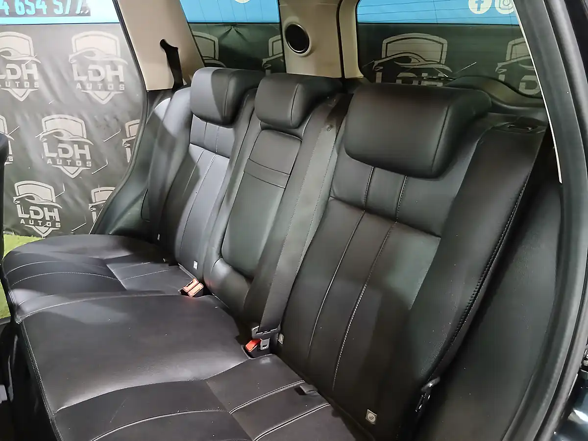 Used 2011 Land Rover Freelander 2 Hse Black - Interior and Exterior details 18