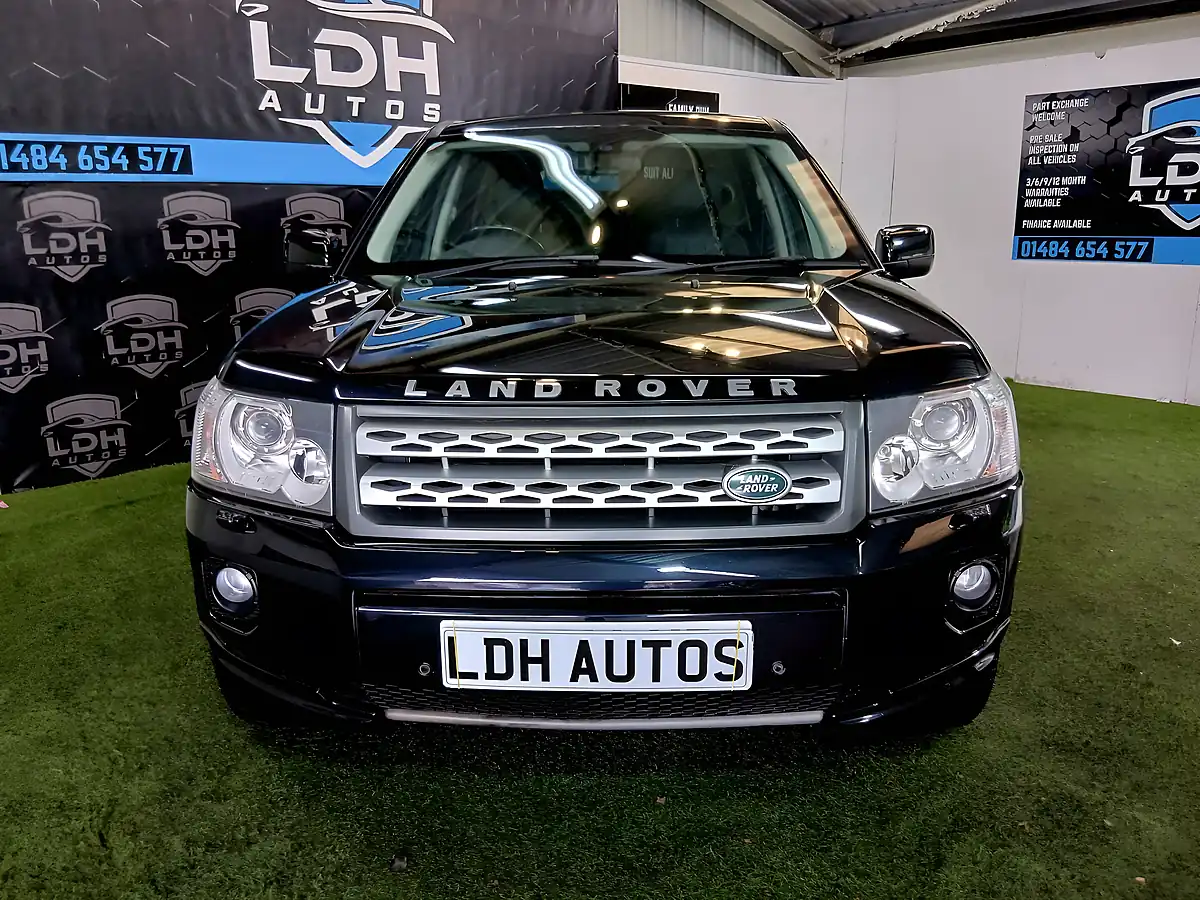 Used 2011 Land Rover Freelander 2 Hse Black - Interior and Exterior details 8
