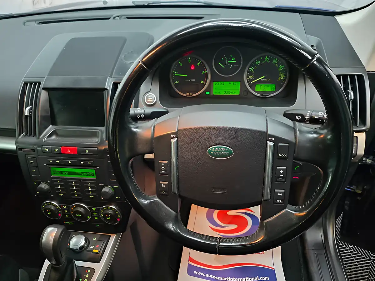 Used 2011 Land Rover Freelander 2 Hse Blue - Interior and Exterior details 14