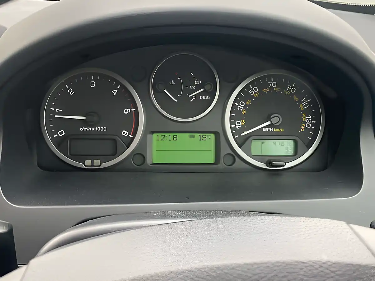 Used 2011 Land Rover Freelander 2 Hse Silver - Interior and Exterior details 15