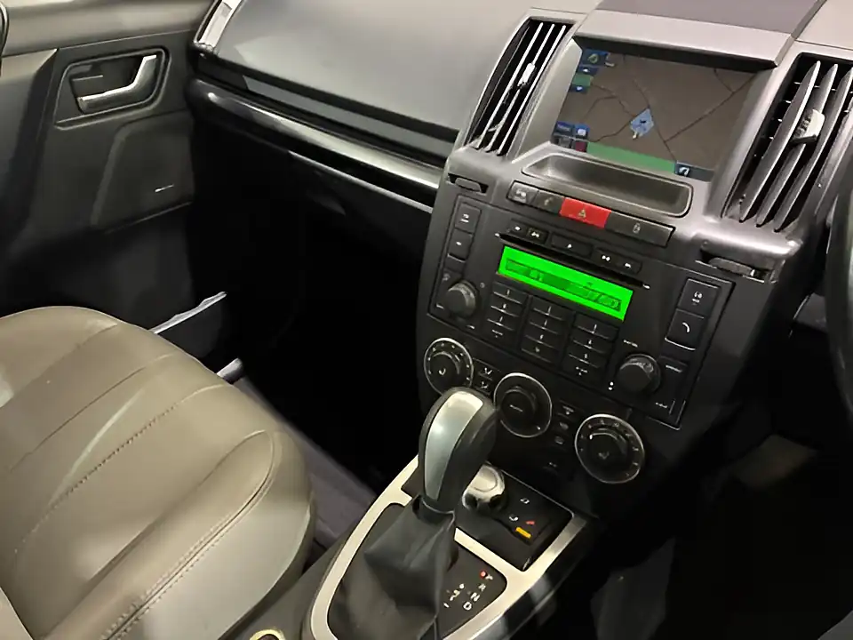 Used 2011 Land Rover Freelander 2 Xs Commandshift Grey - Interior and Exterior details 13