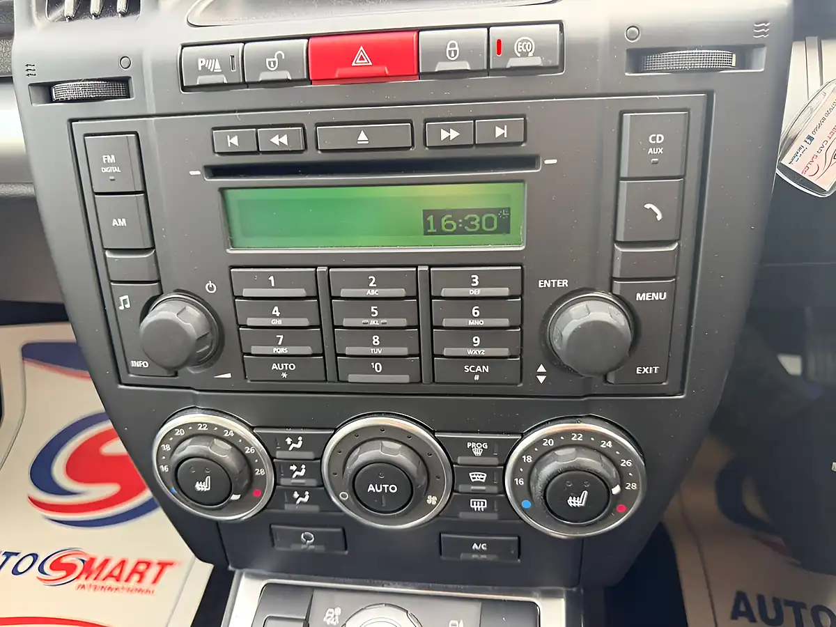 Used 2011 Land Rover Freelander 2 Xs Grey - Interior and Exterior details 12