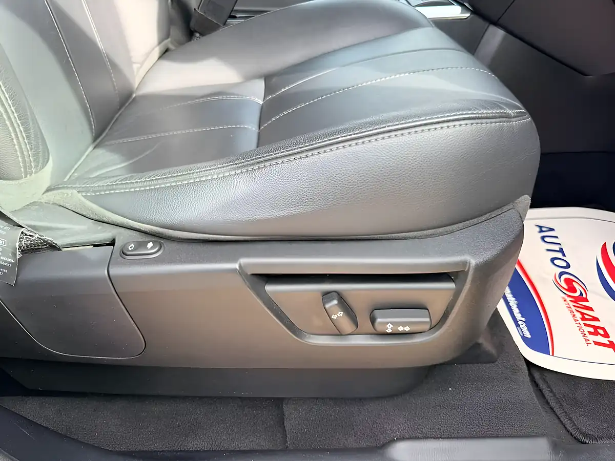 Used 2011 Land Rover Freelander 2 Xs Grey - Interior and Exterior details 17