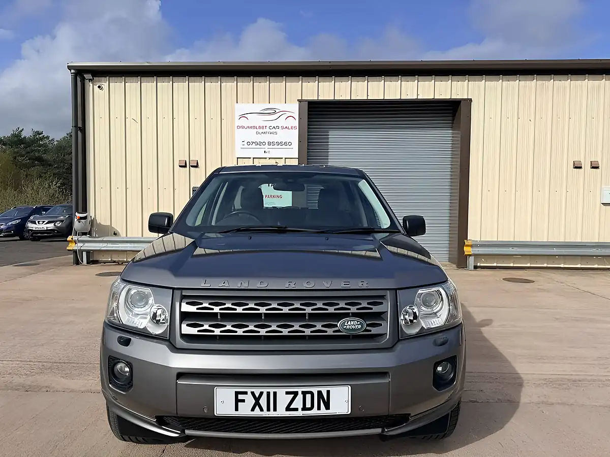 Used 2011 Land Rover Freelander 2 Xs Grey - Interior and Exterior details 3