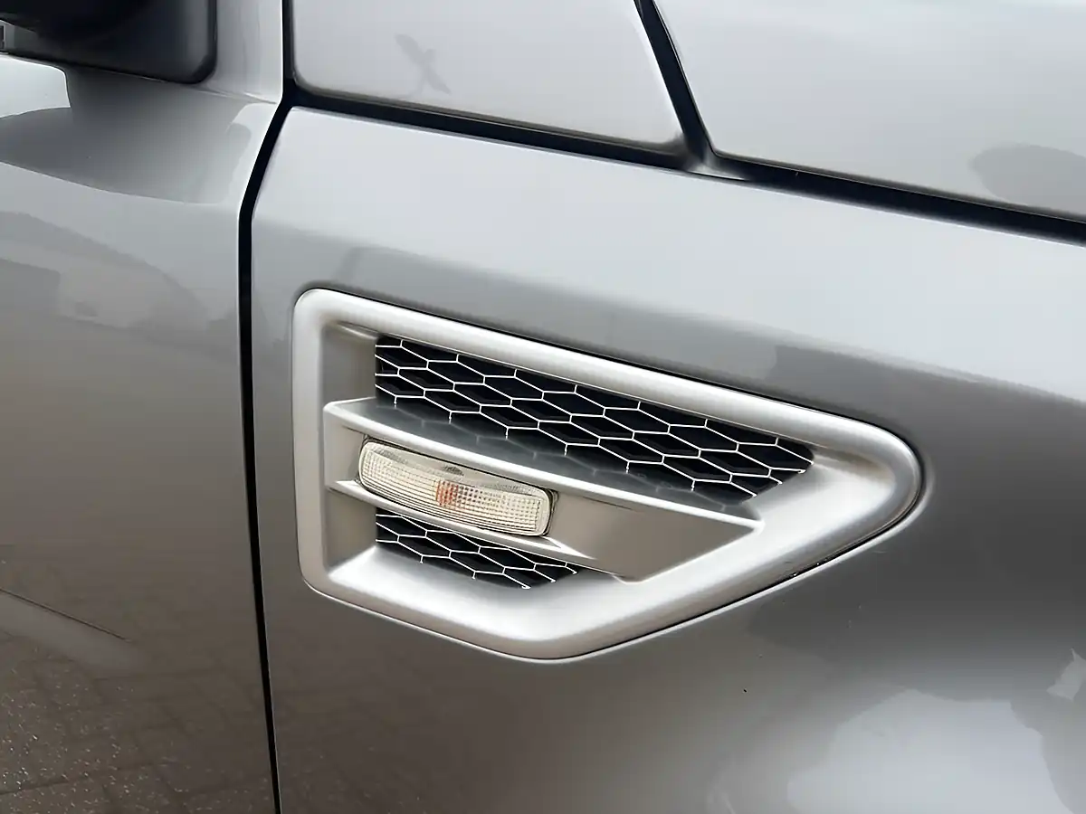 Used 2011 Land Rover Freelander 2 Xs Grey - Interior and Exterior details 13