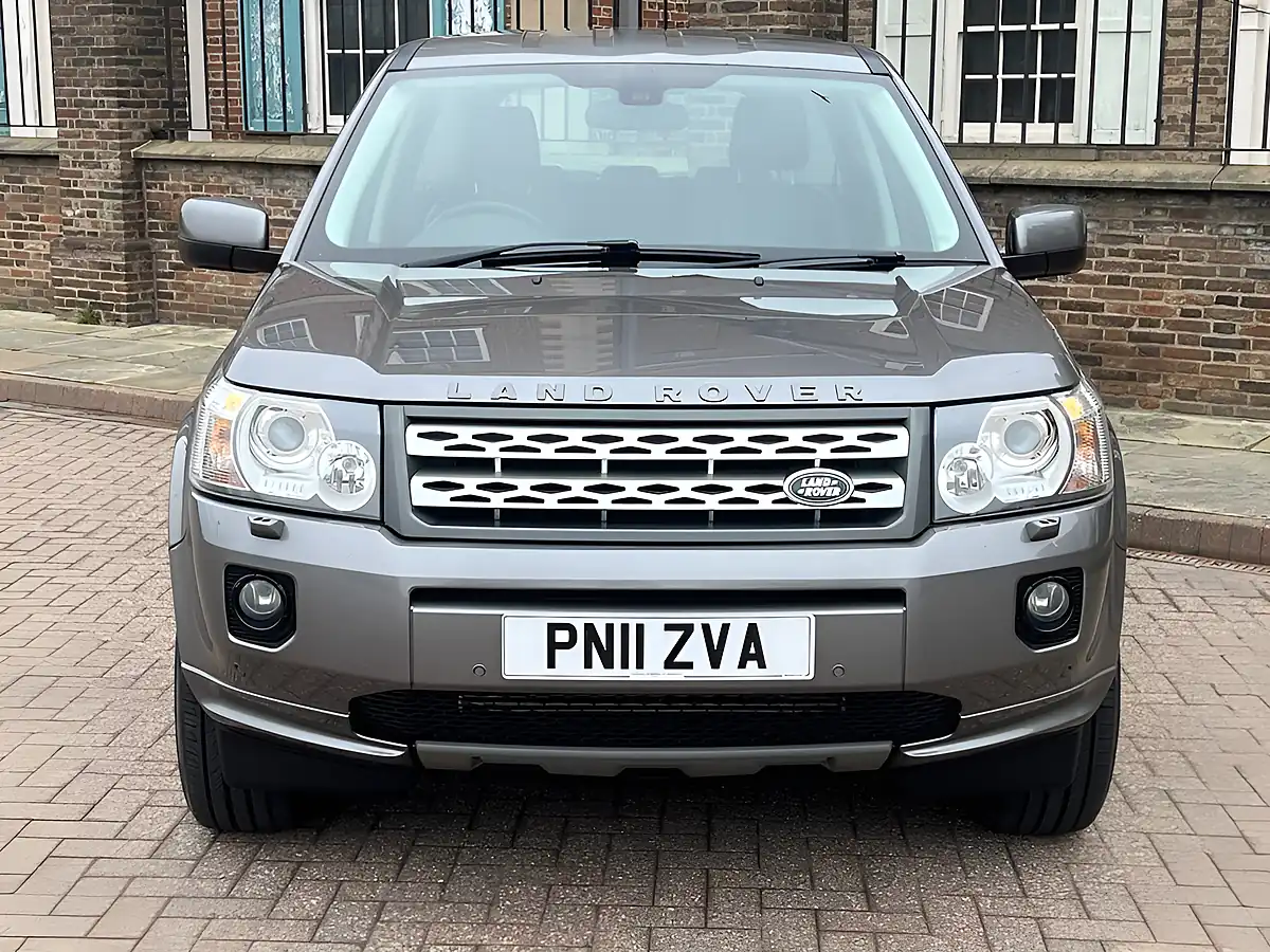 Used 2011 Land Rover Freelander 2 Xs Grey - Interior and Exterior details 2