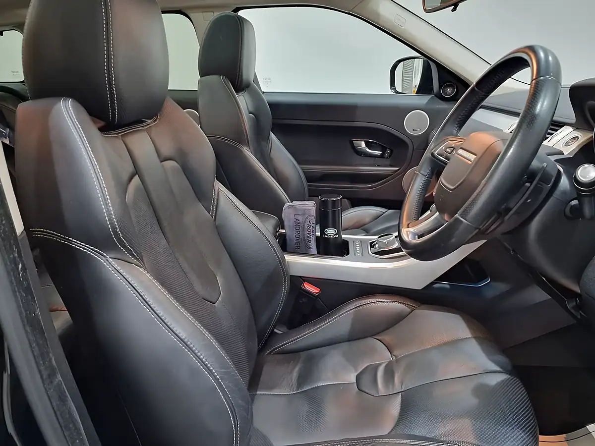 Used 2011 Land Rover Range Rover Evoque Dynamic Black - Interior and Exterior details 10