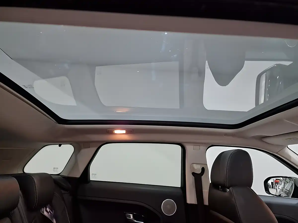 Used 2011 Land Rover Range Rover Evoque Dynamic Black - Interior and Exterior details 17