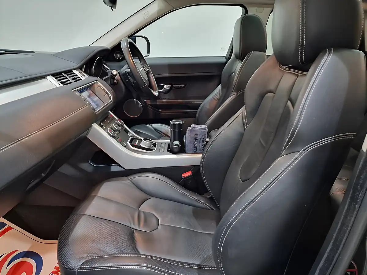 Used 2011 Land Rover Range Rover Evoque Dynamic Black - Interior and Exterior details 19