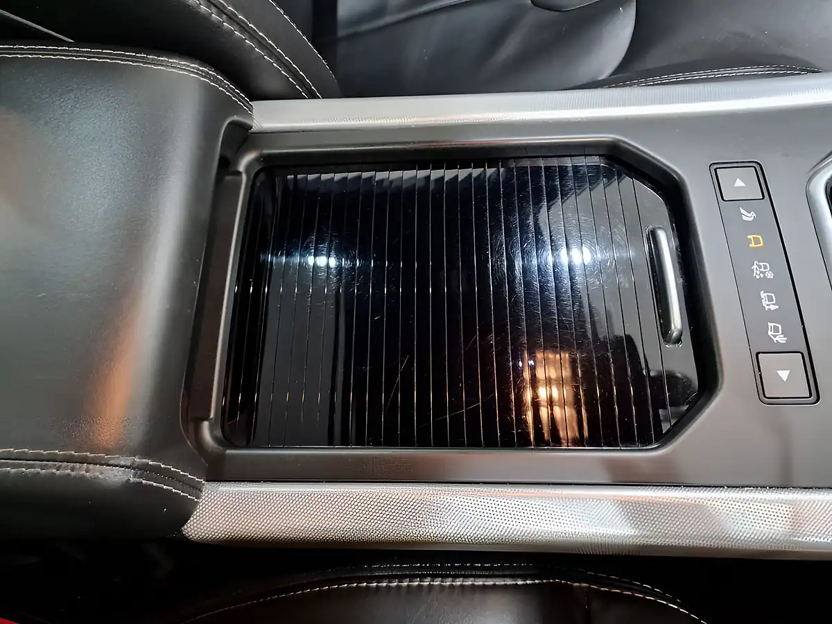 Used 2011 Land Rover Range Rover Evoque Dynamic Lux White - Interior and Exterior details 17