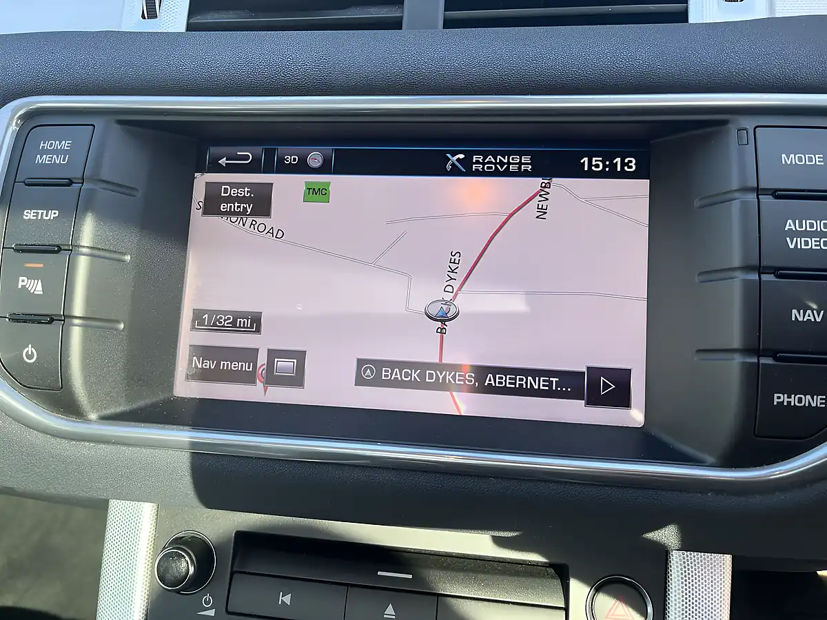 Used 2011 Land Rover Range Rover Evoque Dynamic Orkney Grey - Interior and Exterior details 12