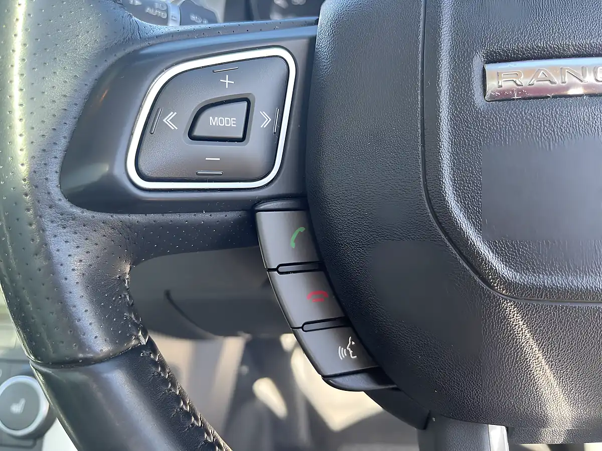 Used 2011 Land Rover Range Rover Evoque Dynamic Orkney Grey - Interior and Exterior details 16