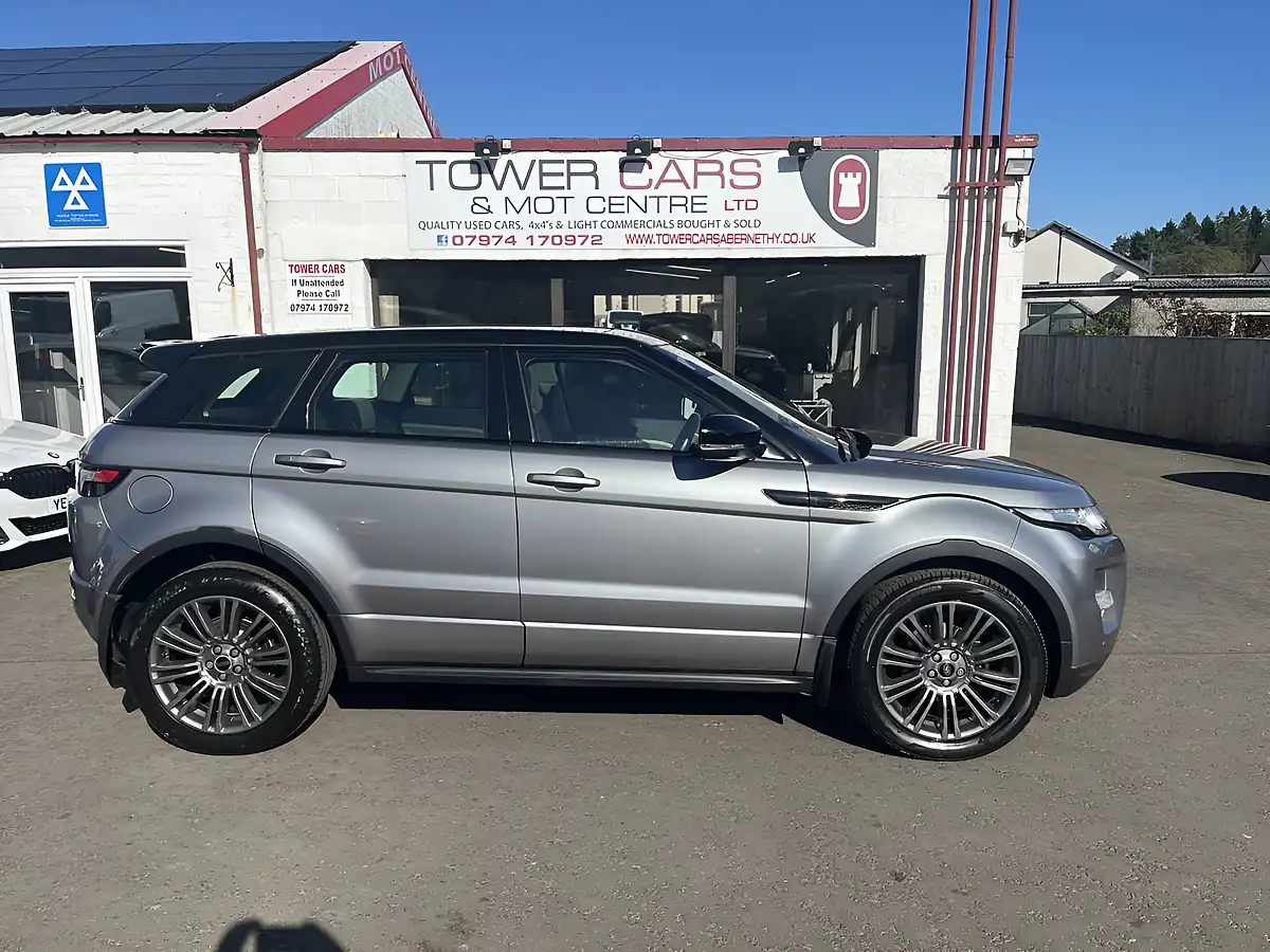 Used 2011 Land Rover Range Rover Evoque Dynamic Orkney Grey - Interior and Exterior details 2